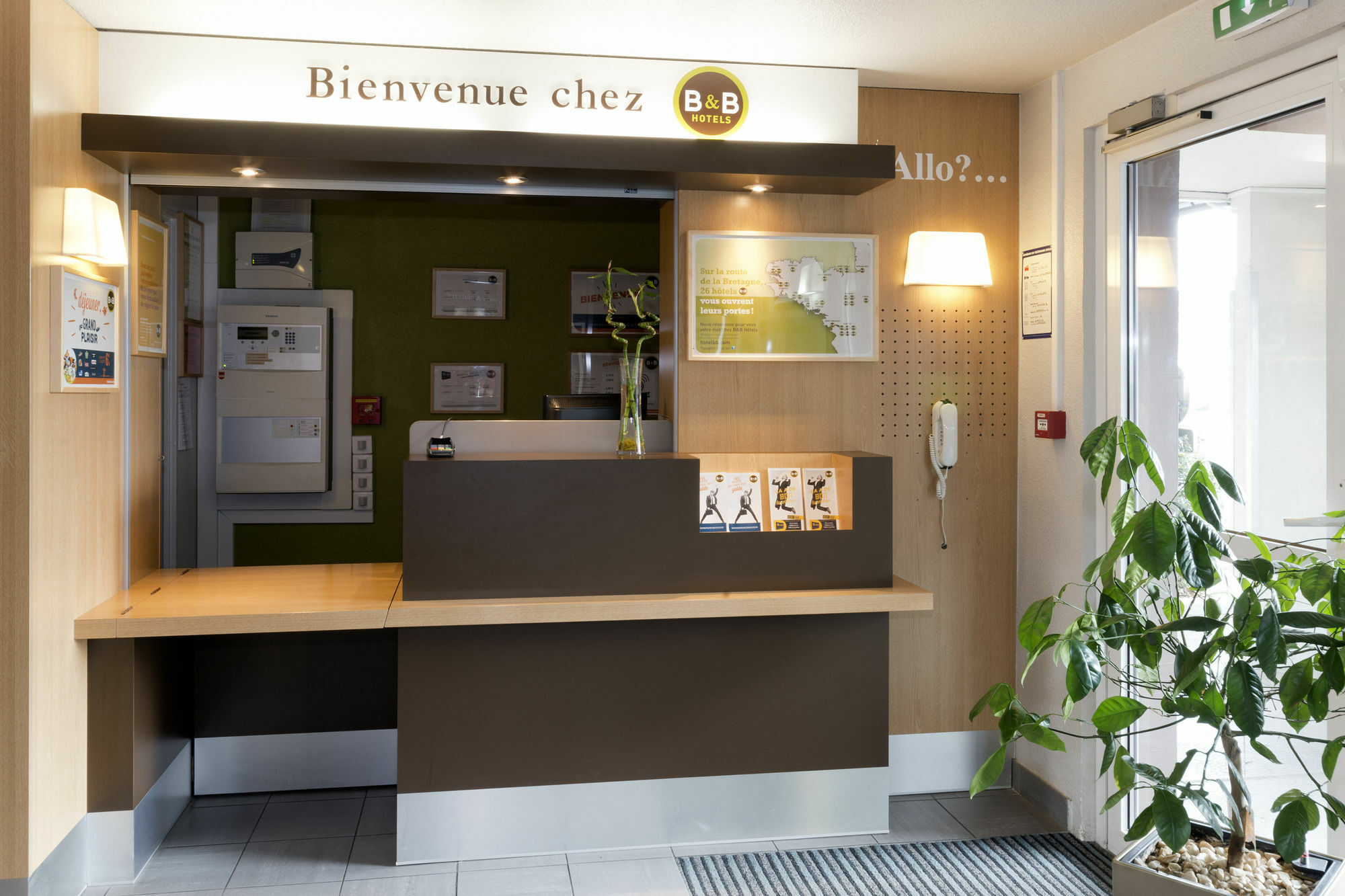 B&B Hotel Saint-Malo Centre Exterior photo